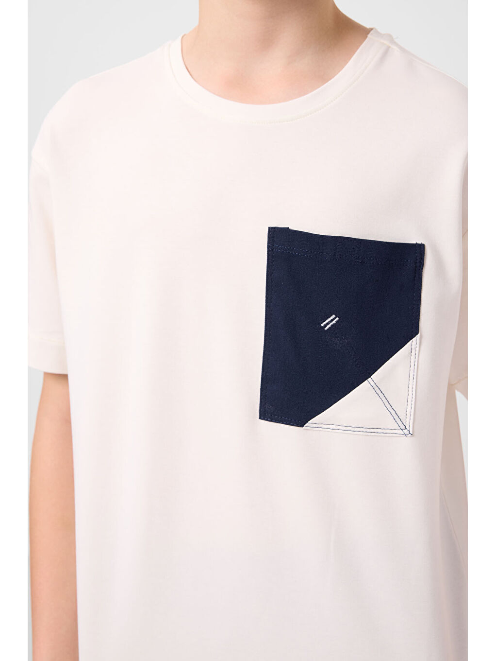 Ekru-Lacivert Pamuklu Oversize Fit Dokuma Hafif Esnek Chino Erkek Çocuk Şort Takım - 11278-2