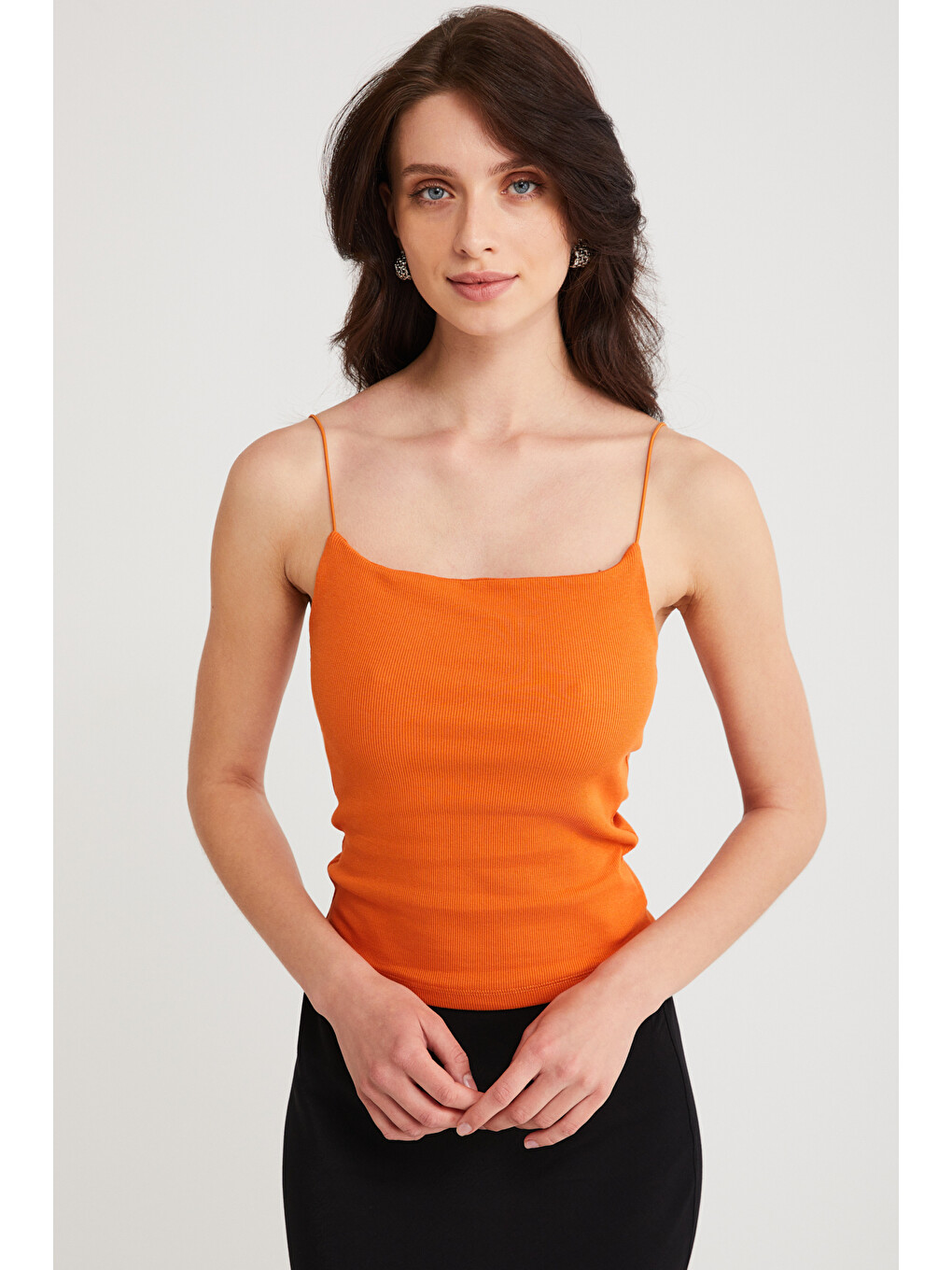 Ayane Kadın Pamuklu Slim Fit İnce Askılı Kare Yakalı Basic Turuncu Atlet Turuncu Atlet-4