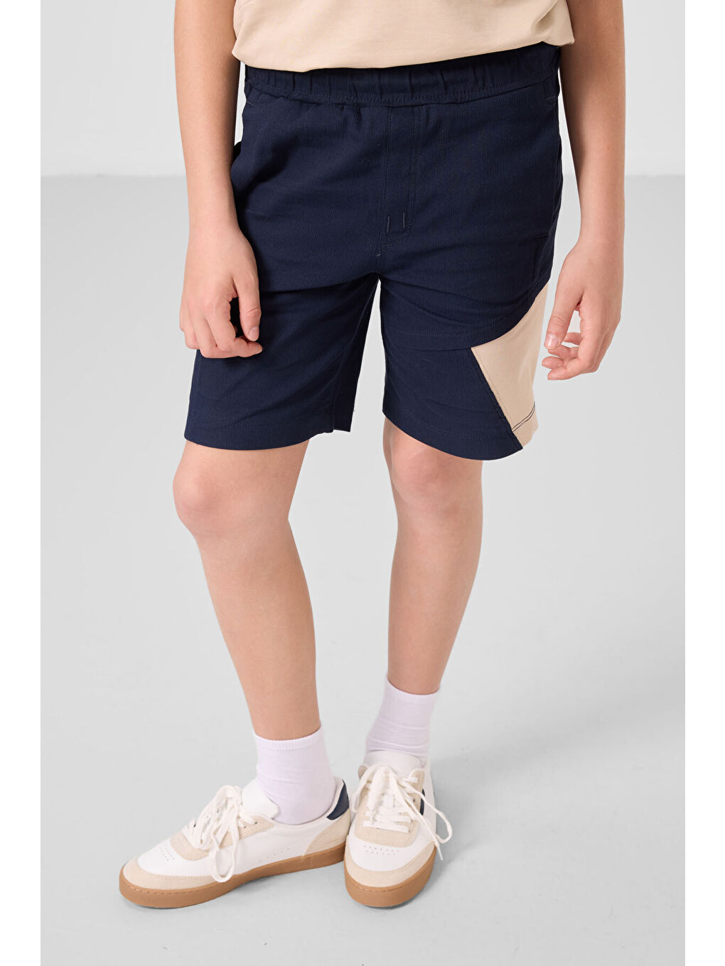 Bej-Lacivert Pamuklu Oversize Fit Dokuma Hafif Esnek Chino Erkek Çocuk Şort Takım - 11275-1