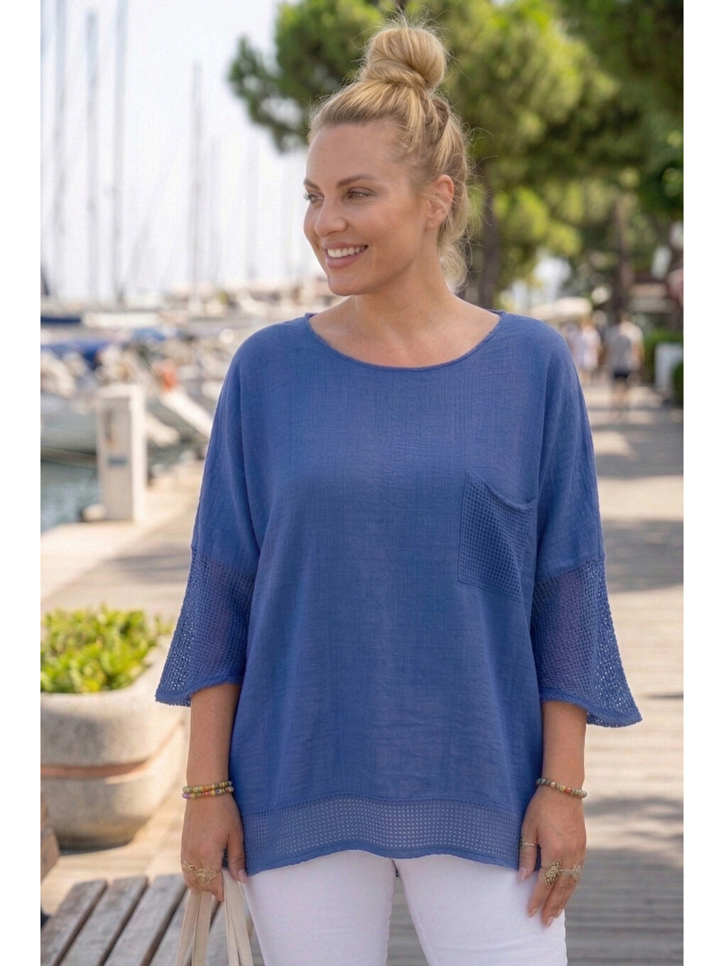 Mavi Bisiklet Yaka 3/4 Kol, Kol Ve Etek Ucu File Detaylı Casual Müslin Oversize Dokuma Bluz 60 65-1