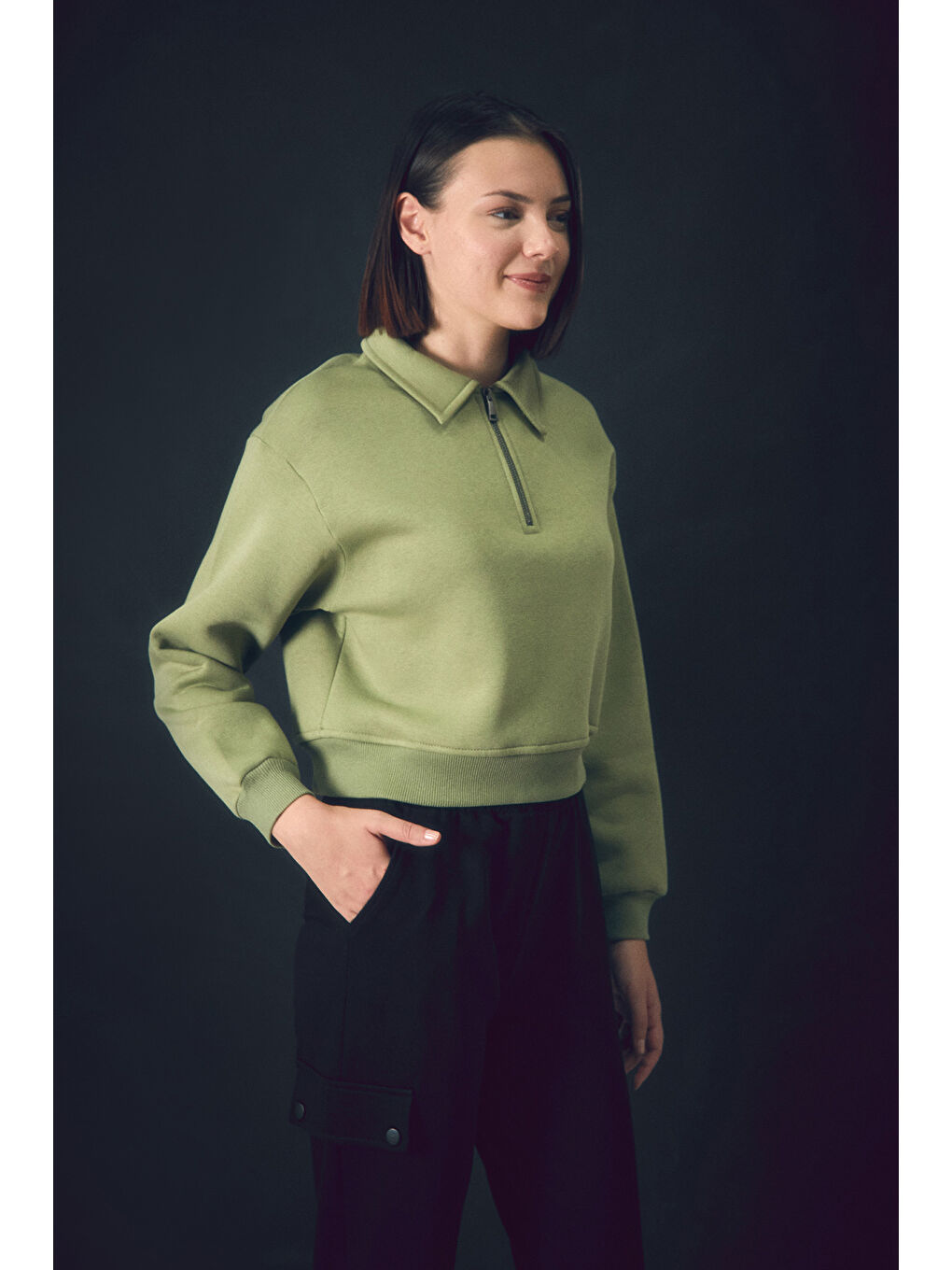 Fullamoda Haki Polo Yaka Yarım Fermuarlı Crop Sweatshirt - 2