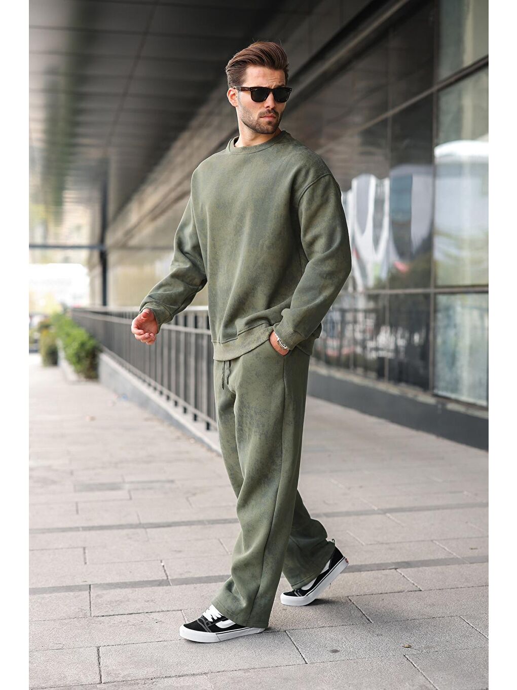 Haki Bisiklet Yaka Batik Desenli Erkek Sweatshirt Pantolon Takım E7344-1