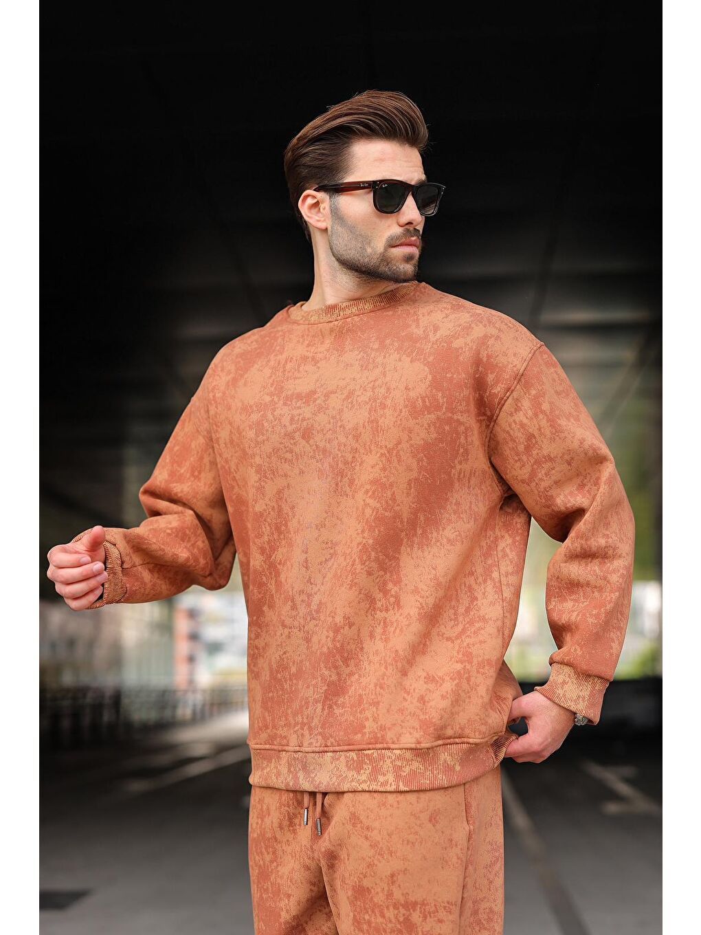 Kahverengi Bisiklet Yaka Batik Desenli Erkek Sweatshirt Pantolon Takım E7344-2