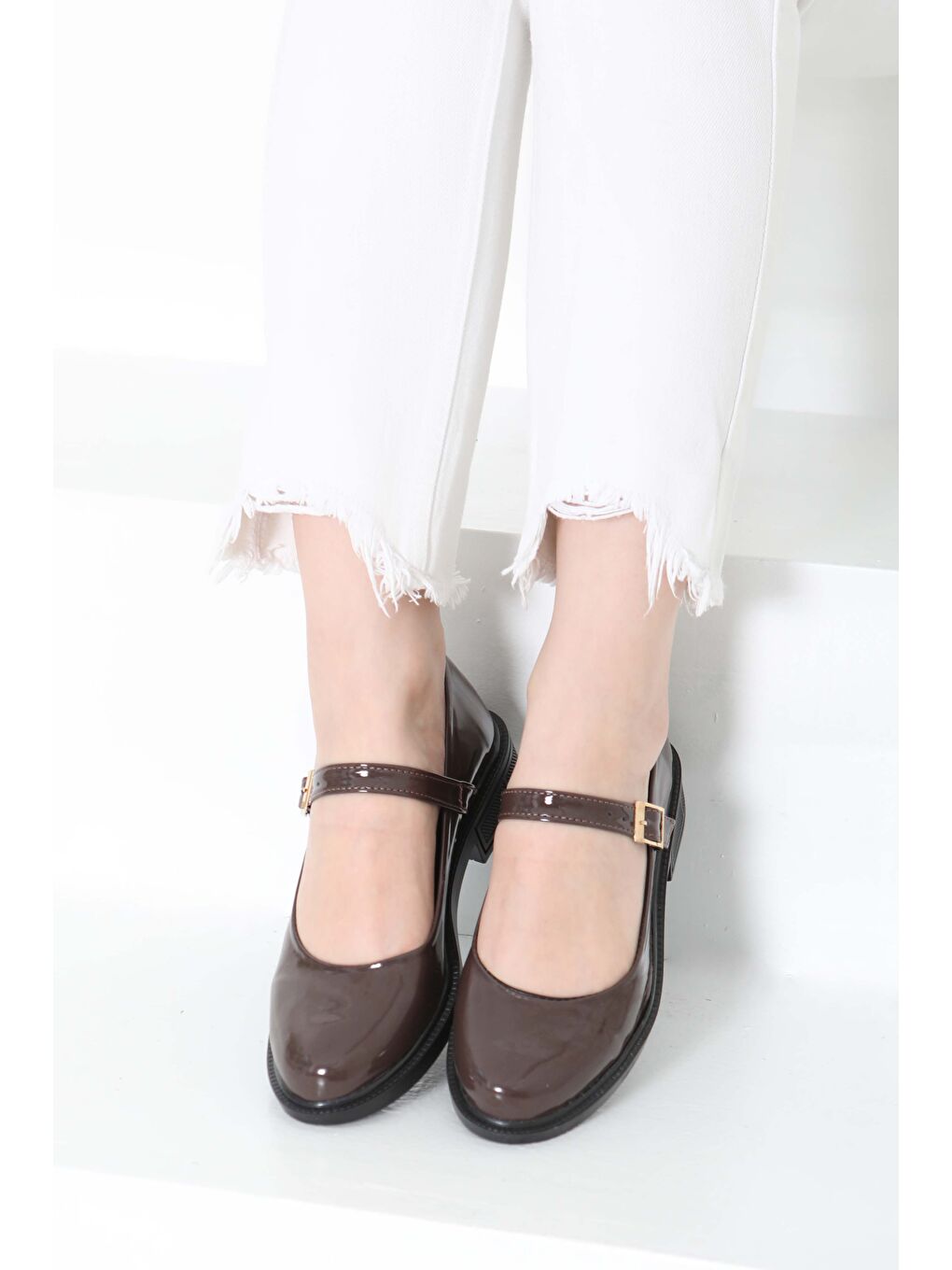 Kahverengi Kadın Kahve Jane Kemer Detaylı Loafer Ayakkabı - 27145-3