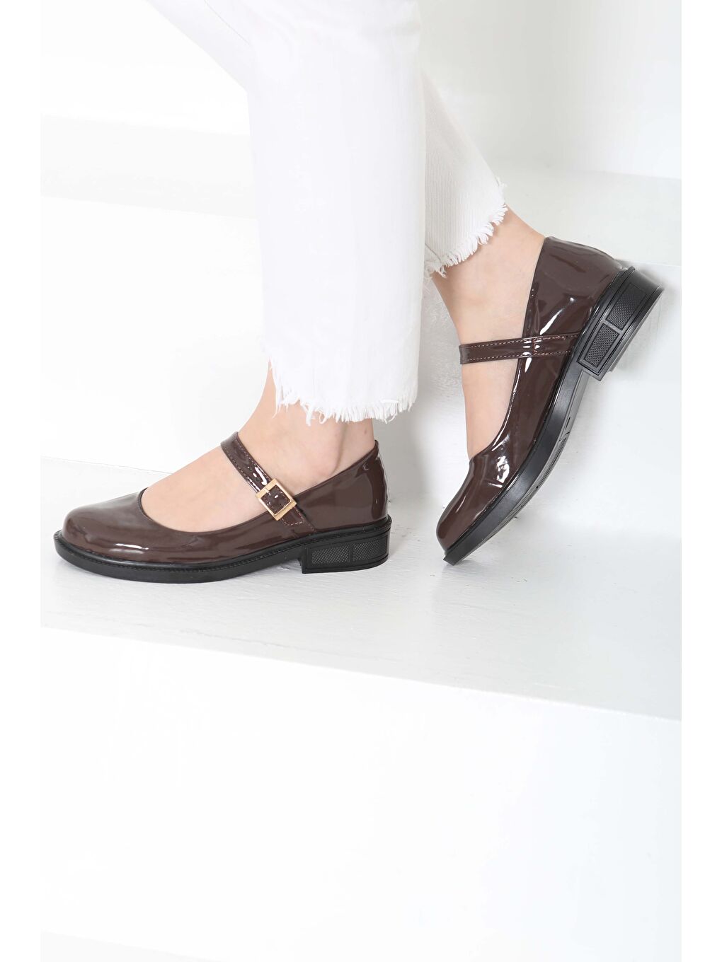 Kahverengi Kadın Kahve Jane Kemer Detaylı Loafer Ayakkabı - 27145-4