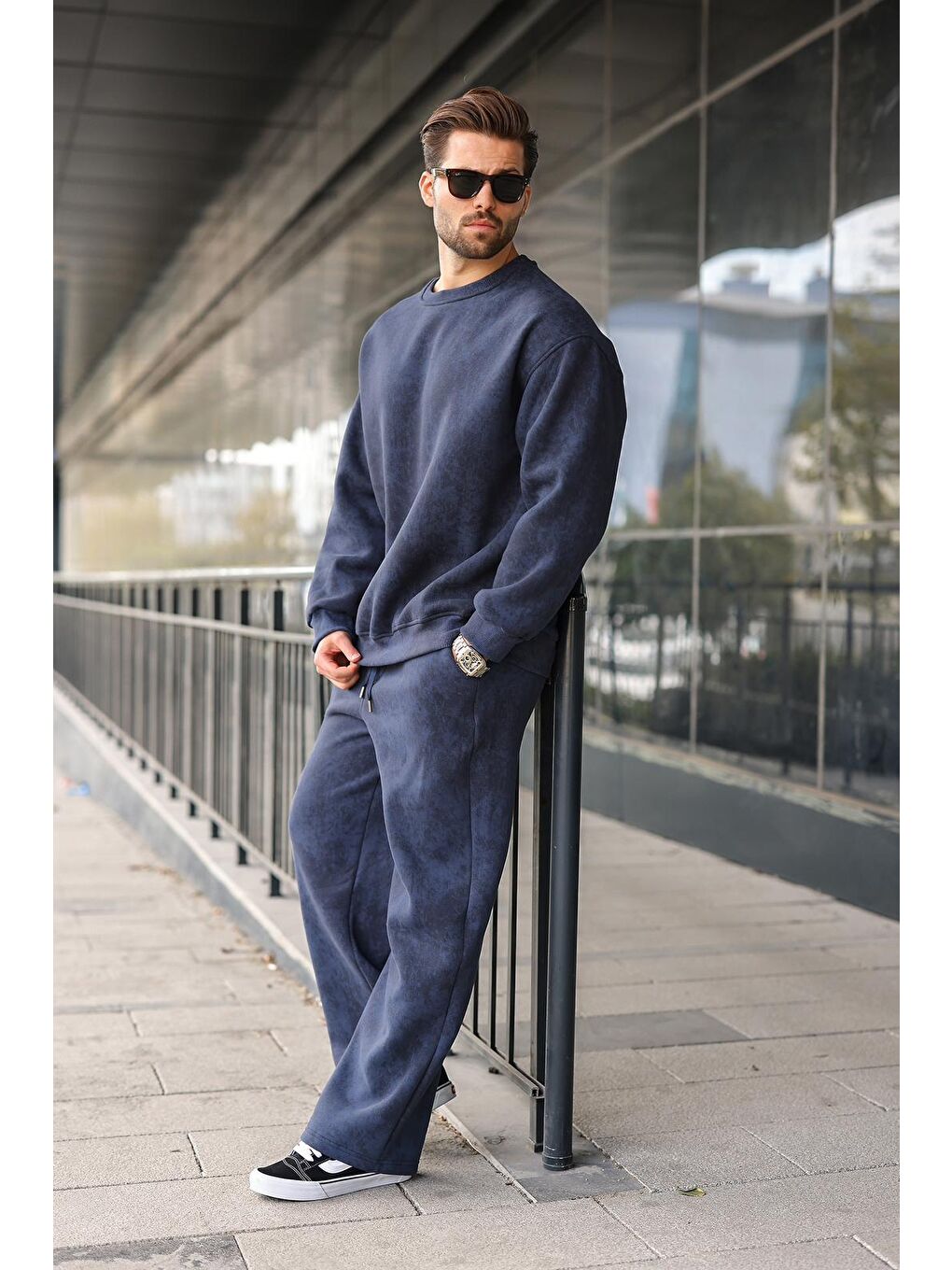 Lacivert Bisiklet Yaka Batik Desenli Erkek Sweatshirt Pantolon Takım E7344-4