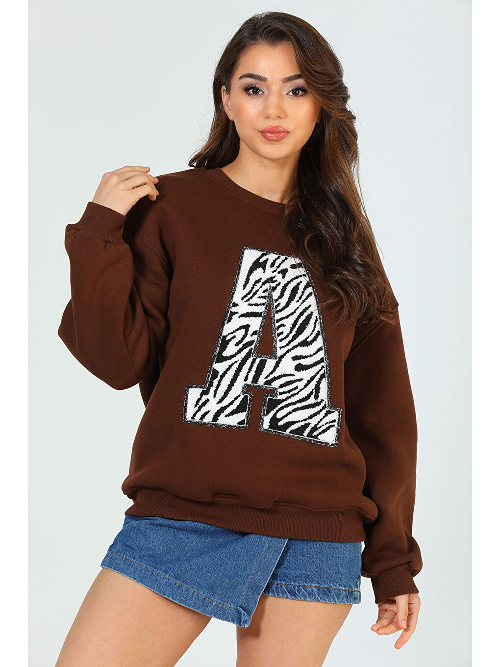 GÜLSELİ Kahverengi Kadın Nakışlı Şardonlu Üç İplik Sweatshirt - 3