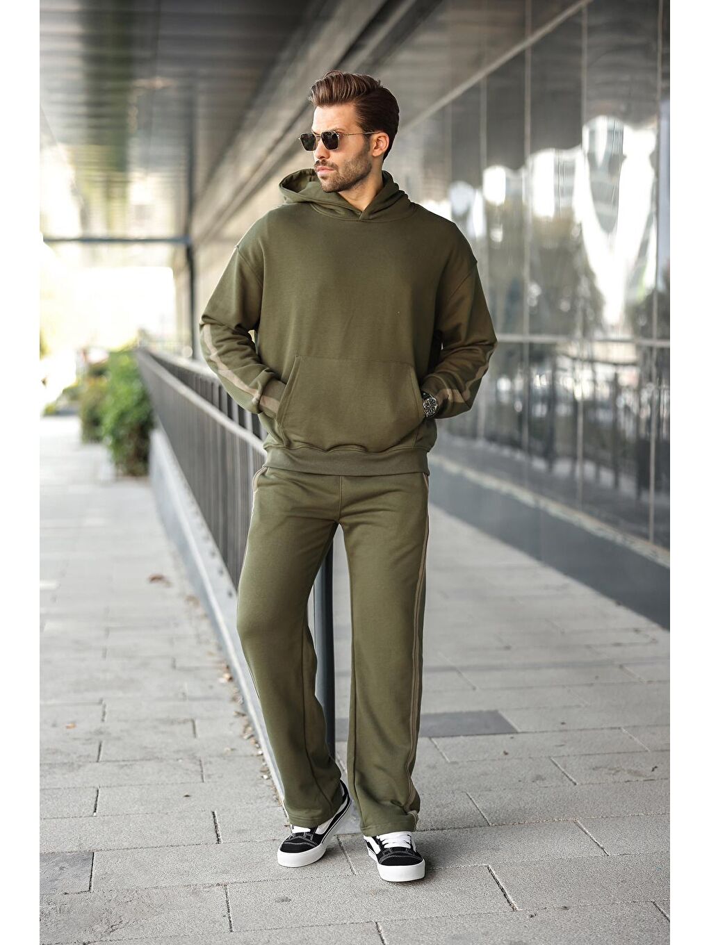Haki Kanguru Cep Kapüşonlu Erkek Eşofman Takımı E7336-2