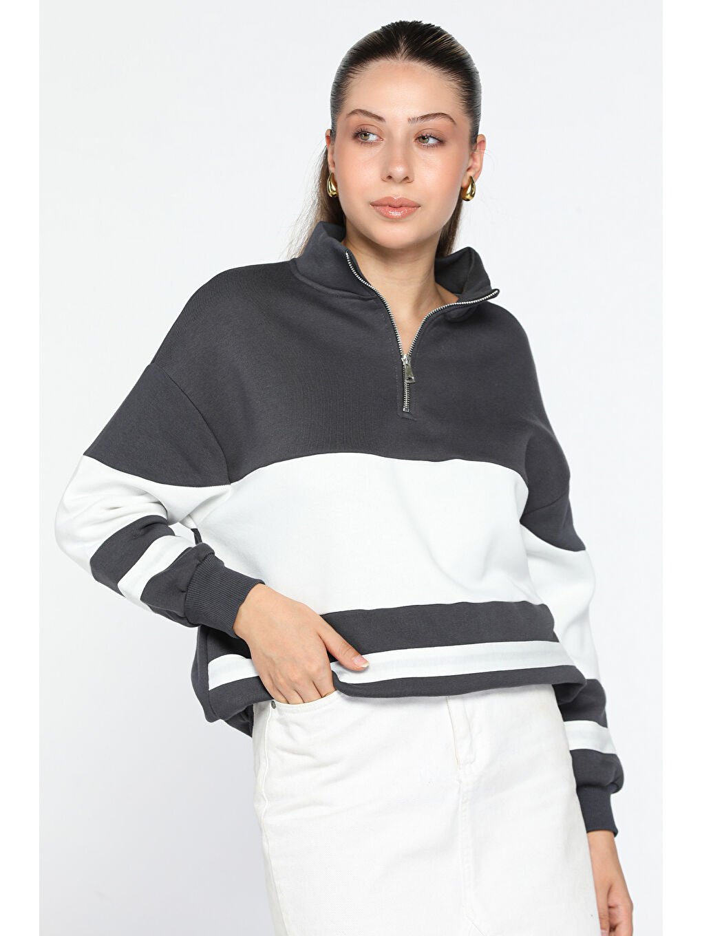 Gri Renk Garnili Yarım Fermuarlı Üç İplik Şardonlu Sweatshirt-1