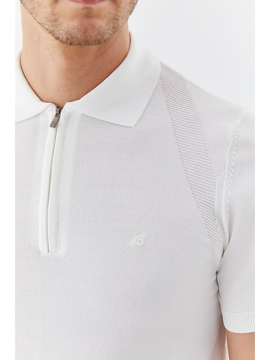 Ekru Regular Fit Triko Polo Yaka Dokulu Tişört-3