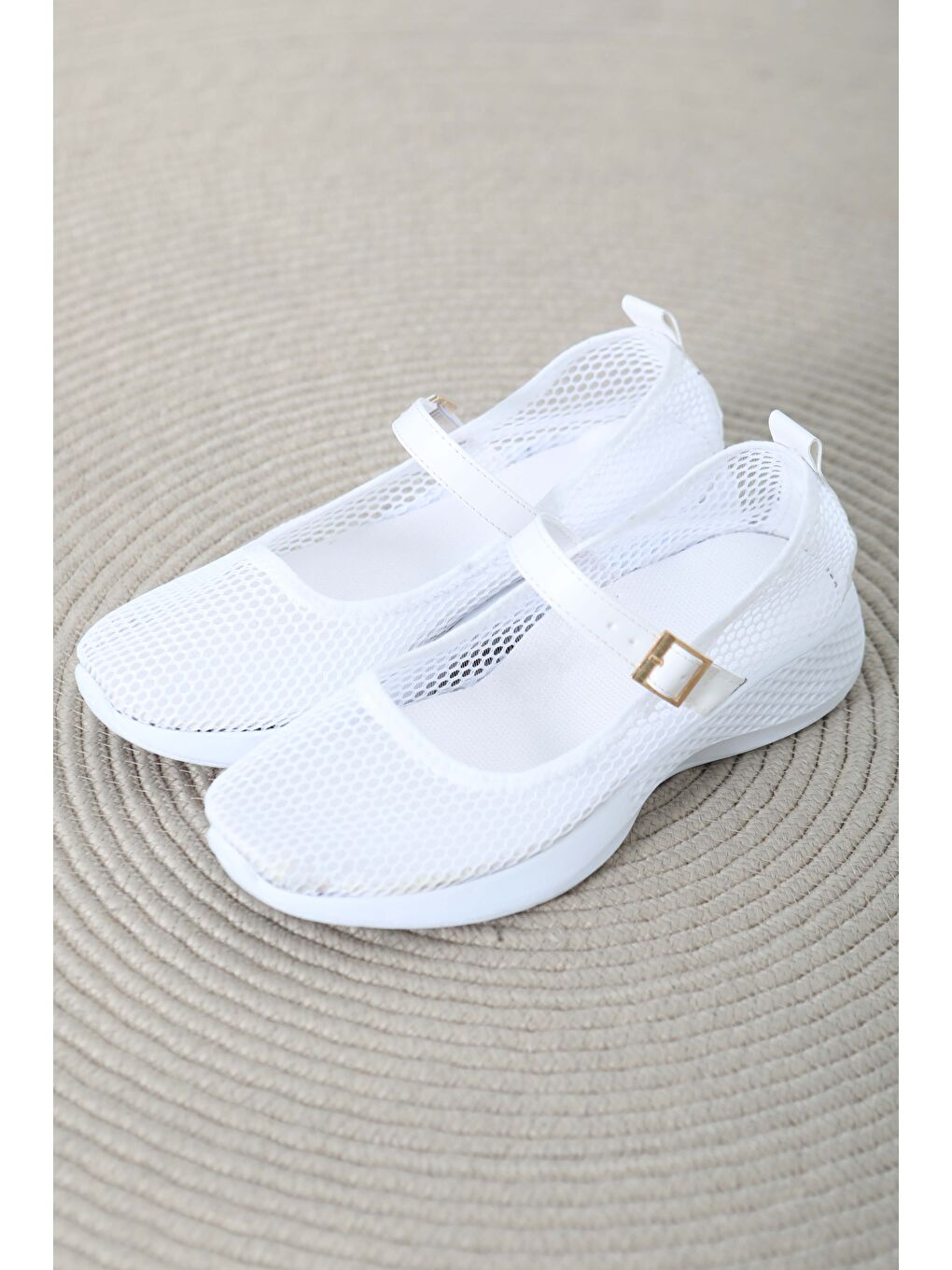 Kadın Beyaz Kemerli File Babet Ayakkabı - 27144-4