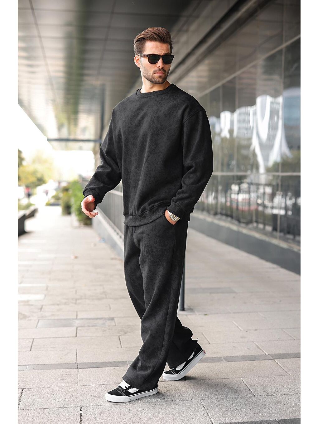 Siyah Bisiklet Yaka Batik Desenli Erkek Sweatshirt Pantolon Takım E7344-1