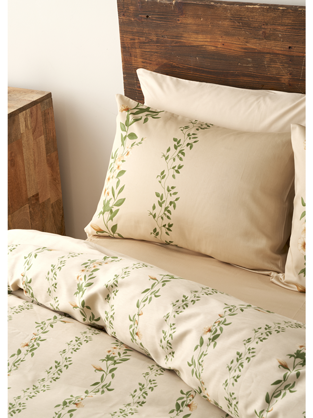 %100 Pamuk Saten Flora Çift Kişilik Nevresim Takımı Bej (200x220 cm)-2