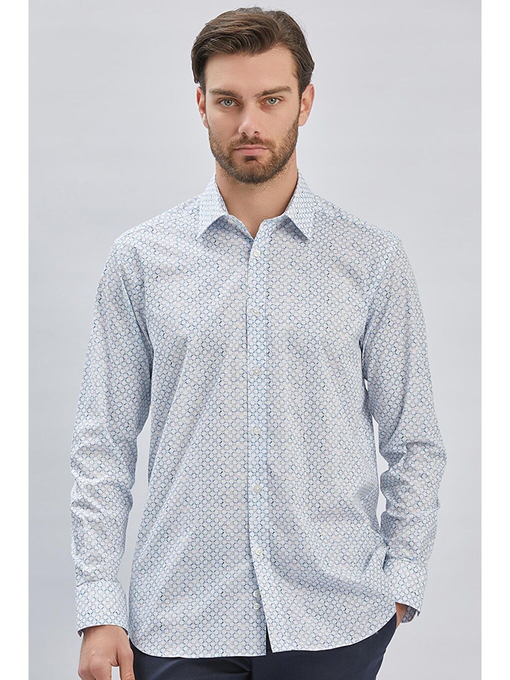 Koyu Mavi Uzun Kollu Baskılı  Sert Yaka Cepli Klasik Comfort Fit Gömlek 1004240107-4