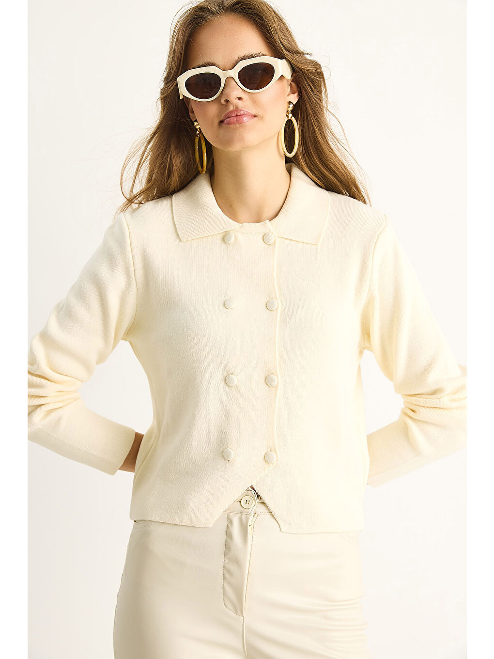 Ekru Kadın Çift Düğme Detaylı Kruvaze Hırka-2