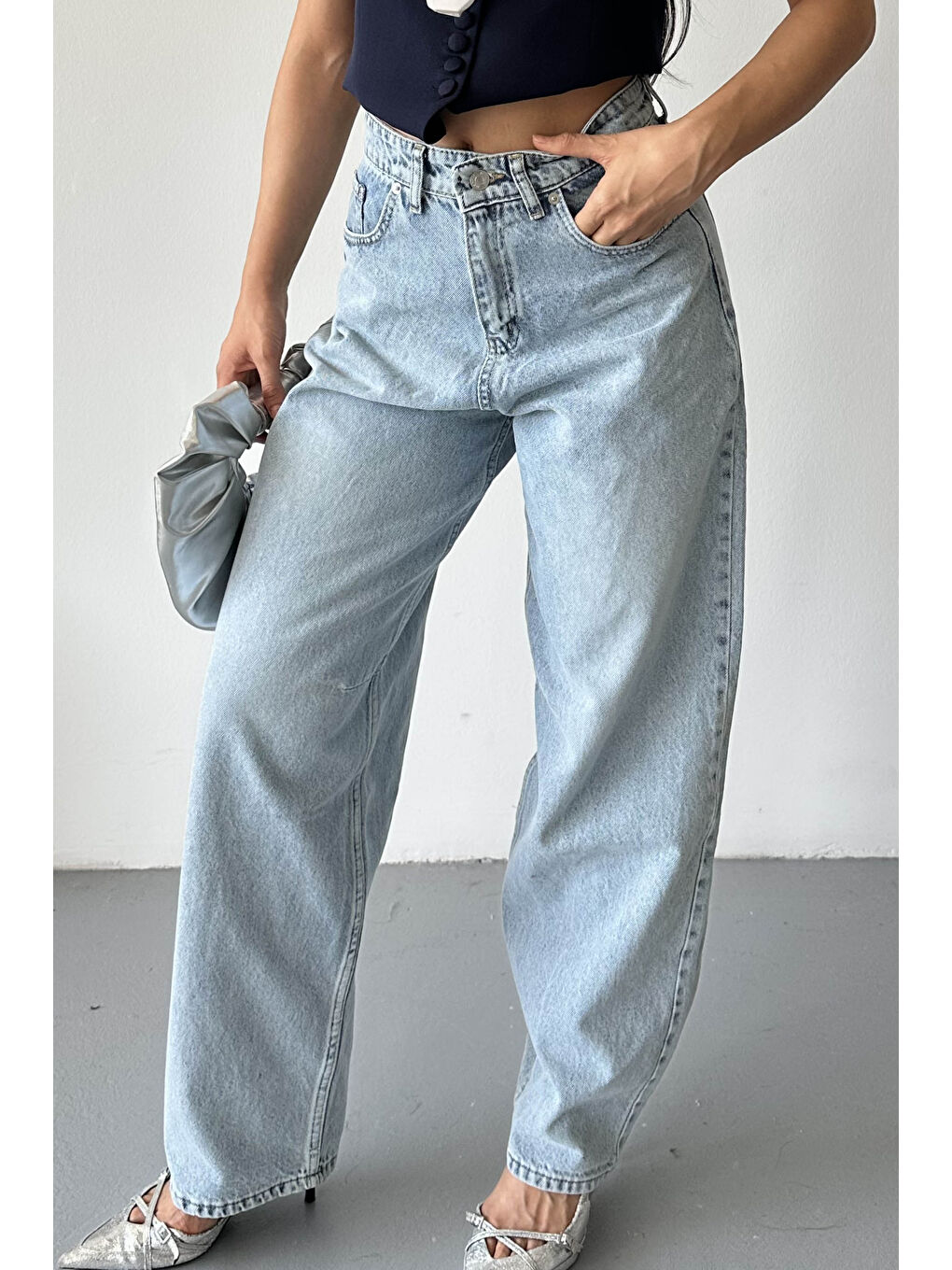 Tokalı Baggy Jean Pantolon Buz Mavi - 27297-1