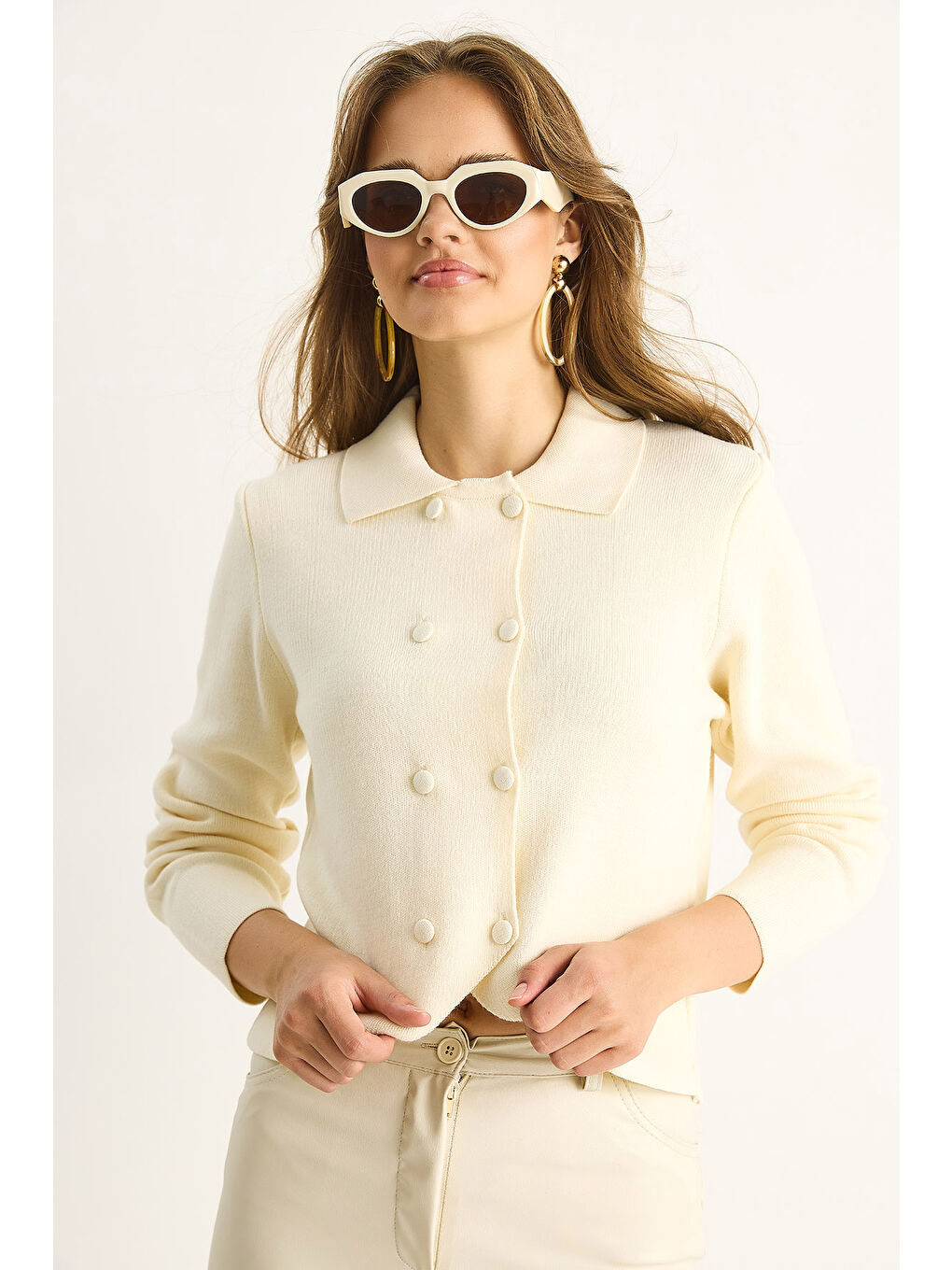 Ekru Kadın Çift Düğme Detaylı Kruvaze Hırka-4