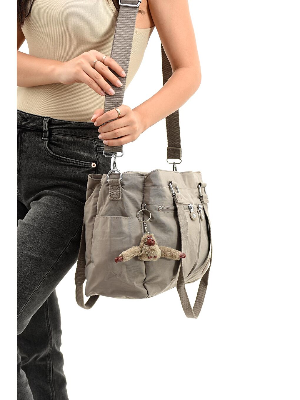 Bej Montello Çok Bölmeli Fonksiyonel Omuz ve Postacı Çantası BP-4858O-3