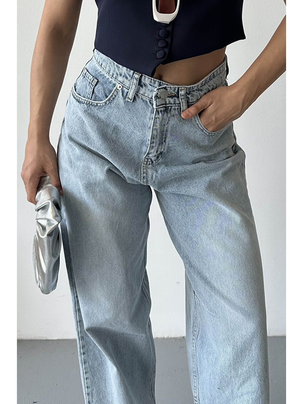 Tokalı Baggy Jean Pantolon Buz Mavi - 27297-4