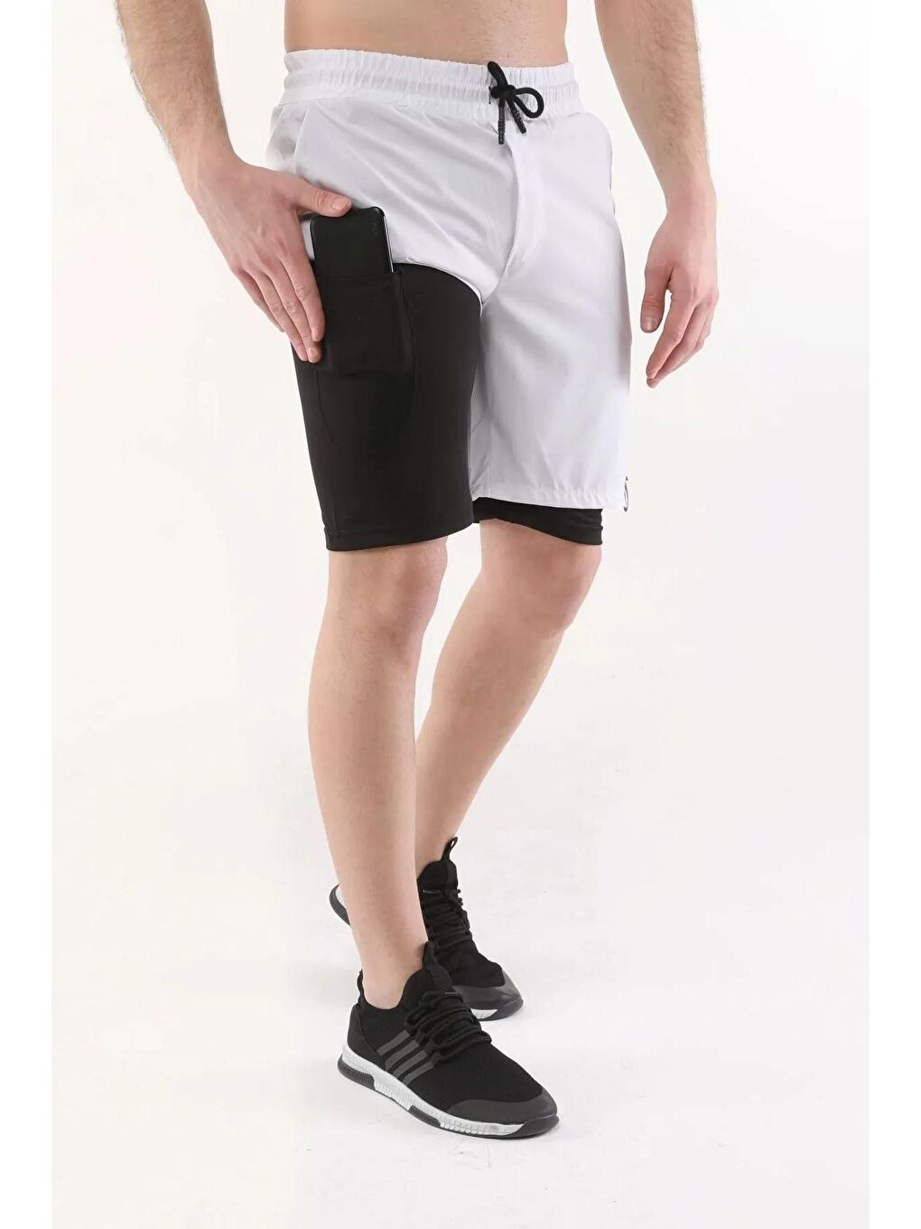 Beyaz Kısa Taytlı Erkek Sporcu Şortu-1
