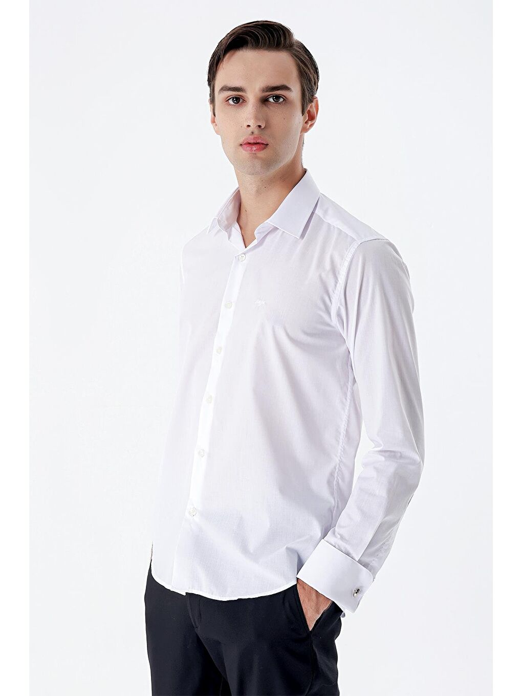 Beyaz Uzun Kol Düz Bez Ayağı Sert Yaka Cepsiz Pamuklu Basic Slim Fit Gömlek 1004245059-3