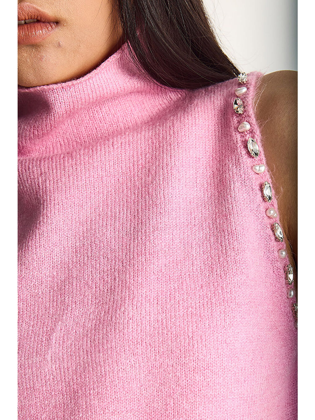 Pembe Kadın Taş Detaylı Yarım Balıkçı Yaka Triko Bluz-5