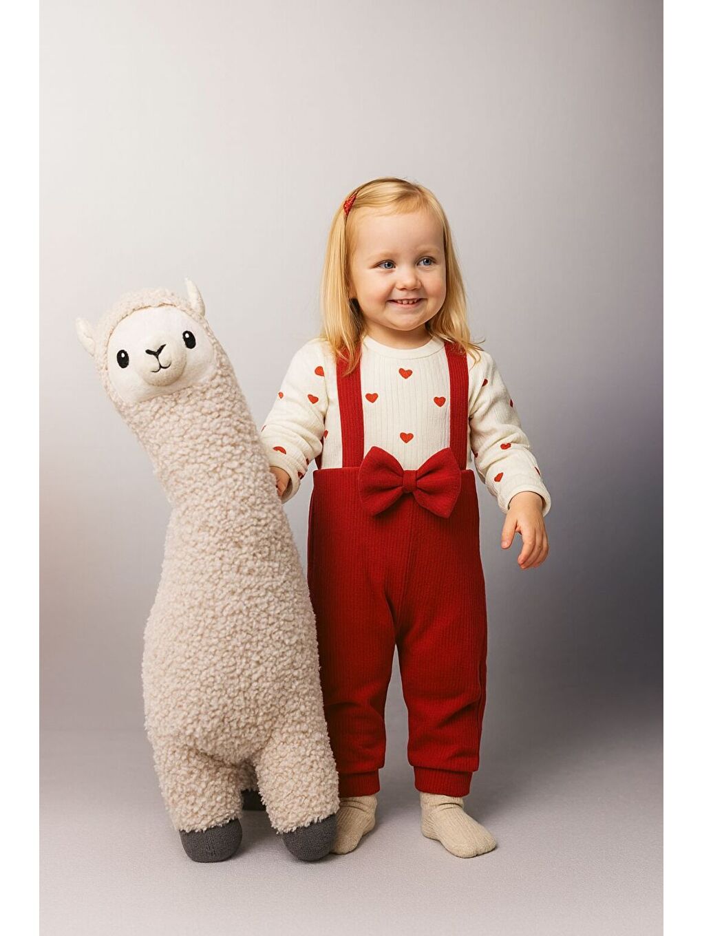 Beyaz Fiyonklu Kalpli Bereli Kız Bebek Tulum-3