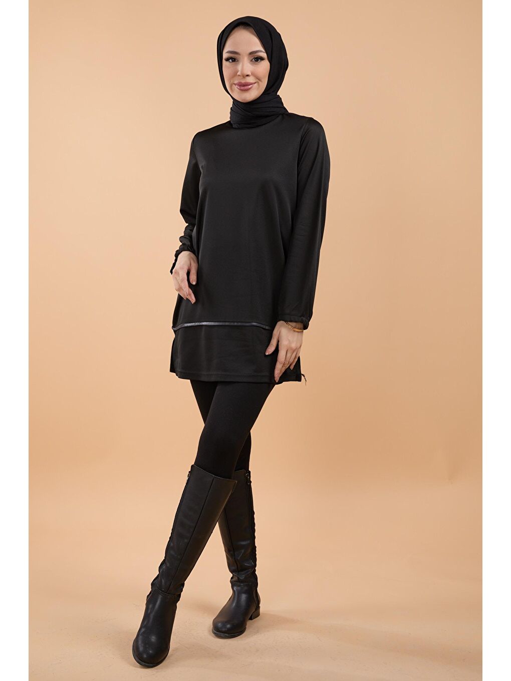 Bisiklet Yaka Kadın Siyah Tunik - 13071