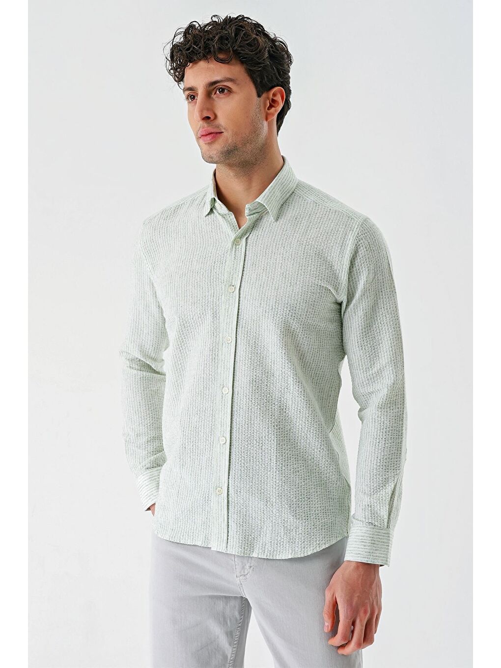 Koyu Yeşil Uzun Kollu Biritli Yaka Pamuklu Elastanlı Casual Slim Fit Gömlek 1004240233-2