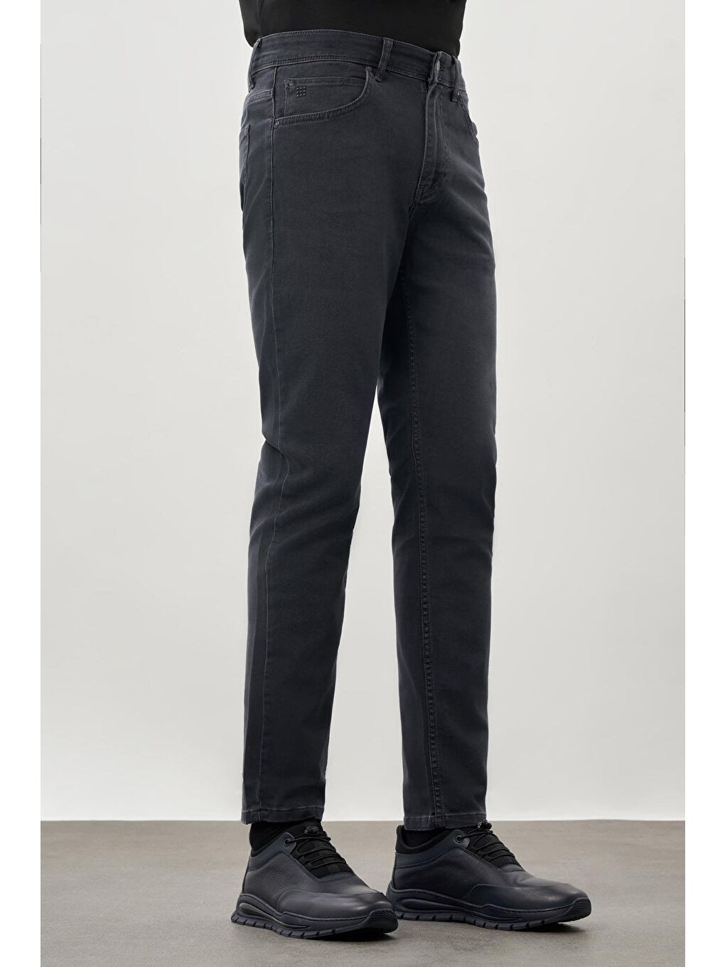 Koyu Antrasit Düz Gabardin Pamuklu 5 Cep Slim Fit Casual Denim Jean Pantolon 1023245158-2