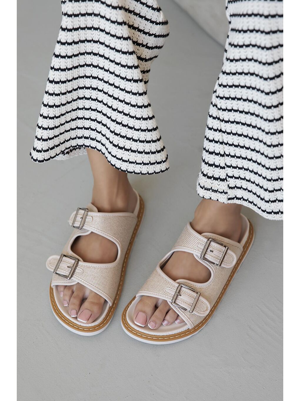 Moss Kadın Hasır Detay  Günlük Deri Terlik Bej