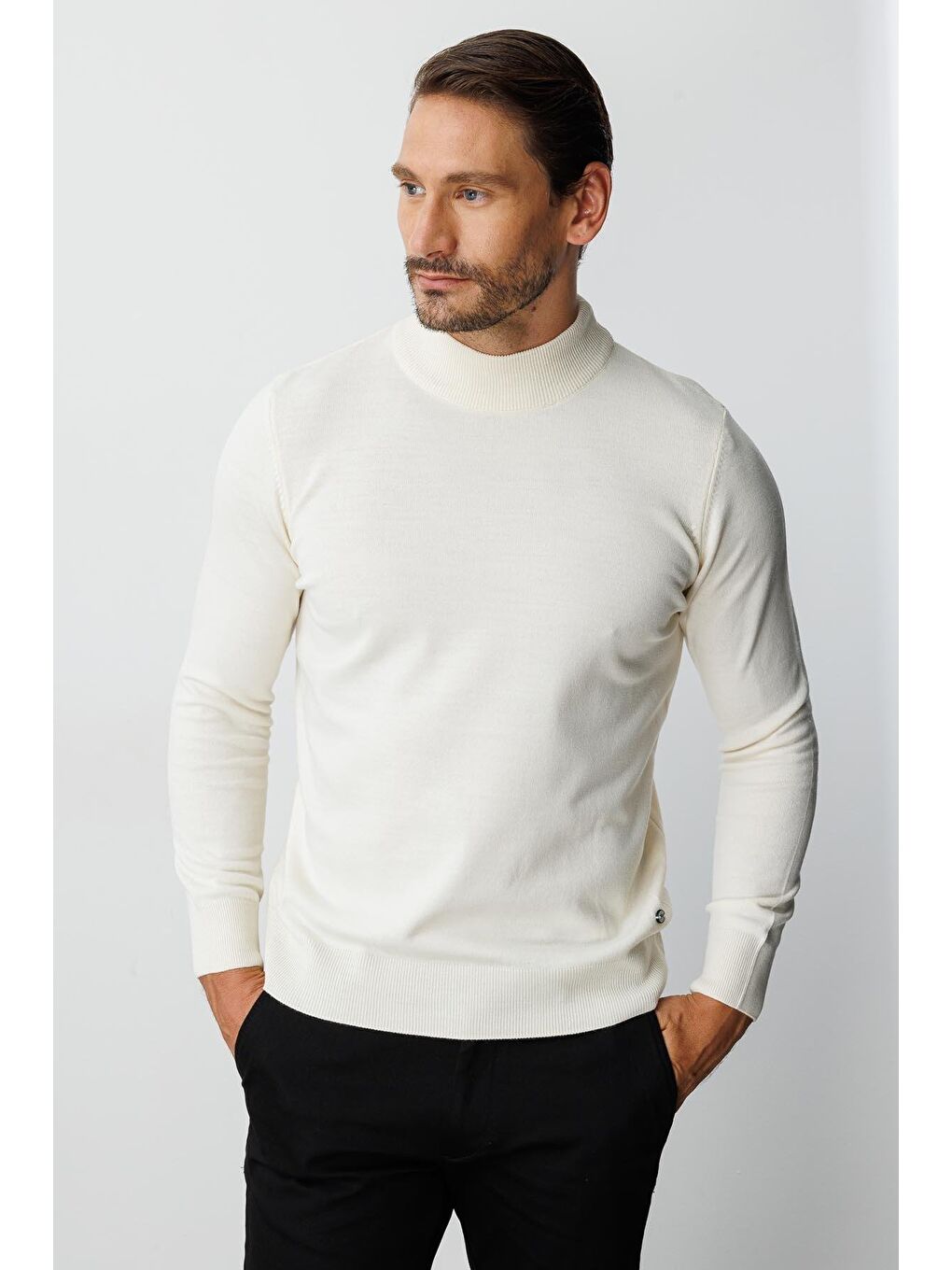 Ekru Kemik Dar Kalıp Yarım Balıkçı Düz Uzun Kollu Triko-1