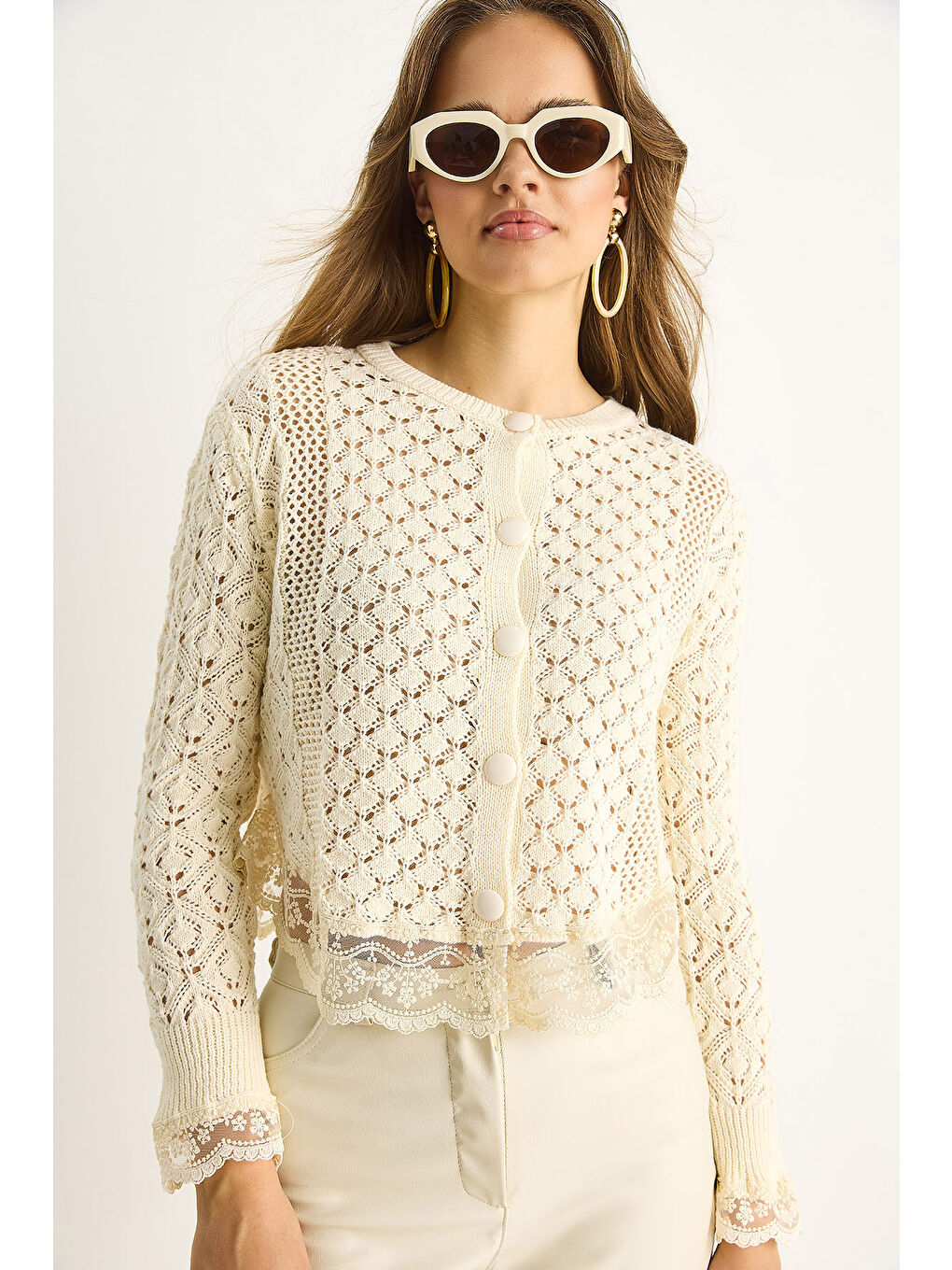 Ekru Kadın Dantel Detaylı Mevsimlik Örgü Hırka-4