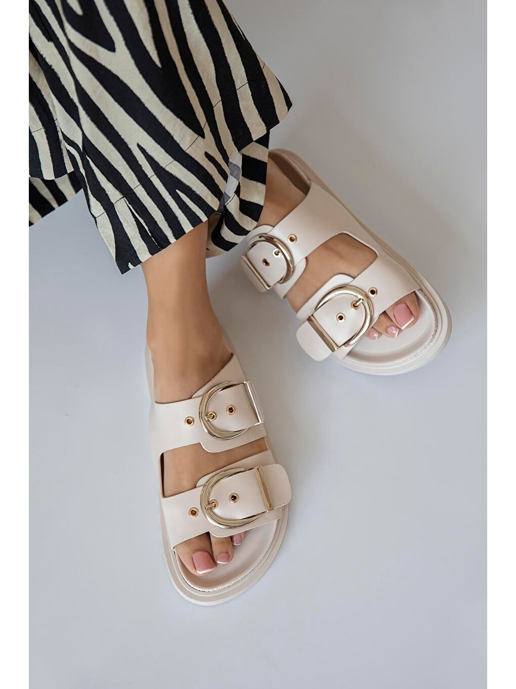 Forster  Kadın  Toka  Detay  Günlük  Konfor Terlik Bej-1