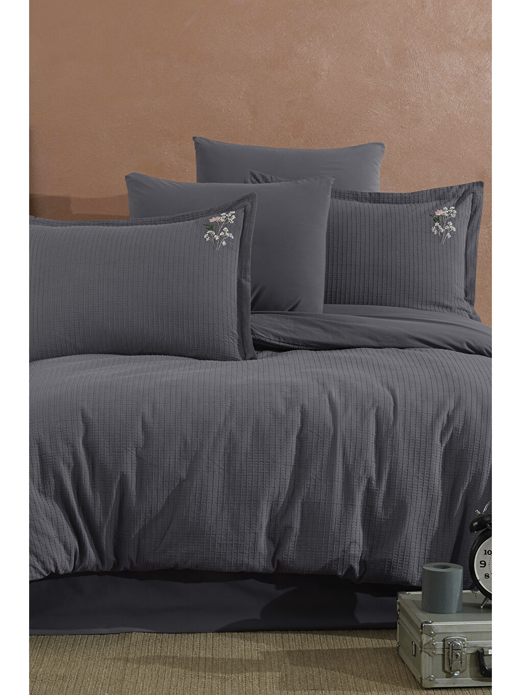 %100 Pamuk Çift Kişilik Nakışlı Nevresim Seti Eveya Antrasit
