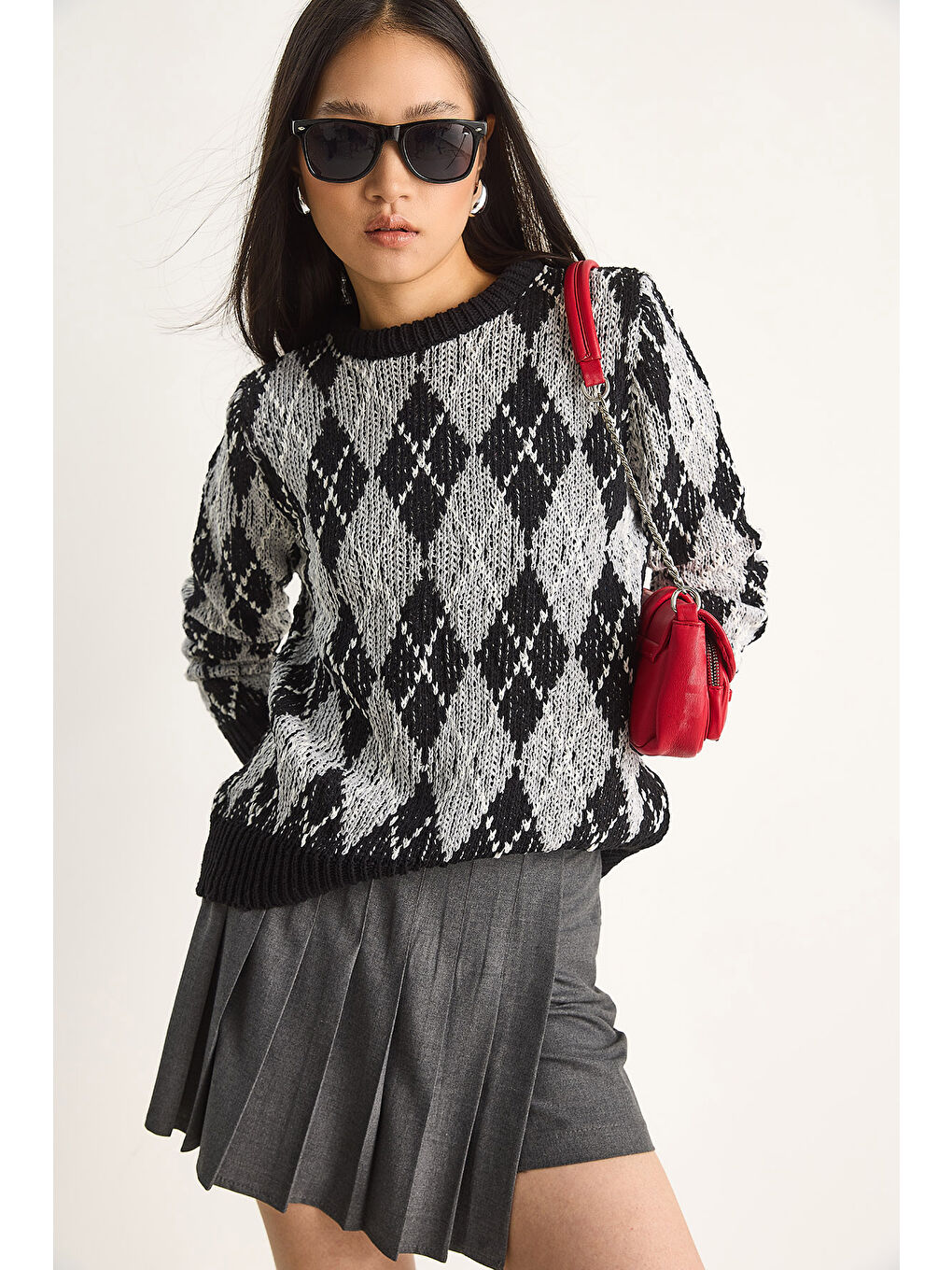 Siyah Kadın Baklavalı Kazak-2