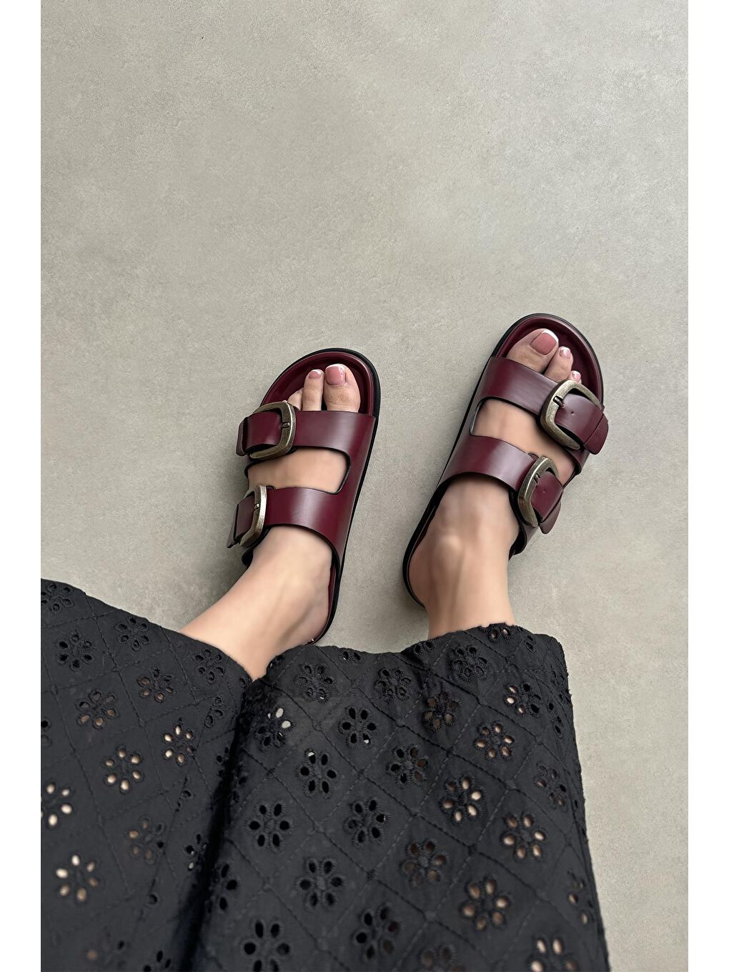 Sebonis Kadın Toka Detay Günlük Konfor Deri Terlik Bordo-1