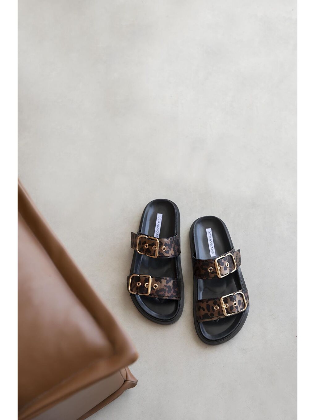 Kahverengi Gita  Kadın Toka Detay Saten Terlik Leopar-2