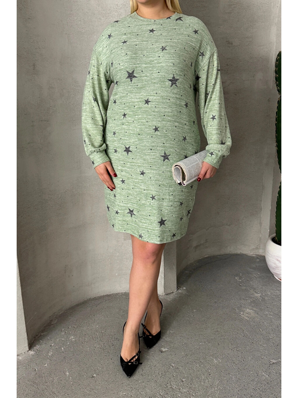 Yeşil Büyük Beden Uzun Kollu Bisiklet Yaka Yıldız Desenli Esnek Elbise 84-158-4