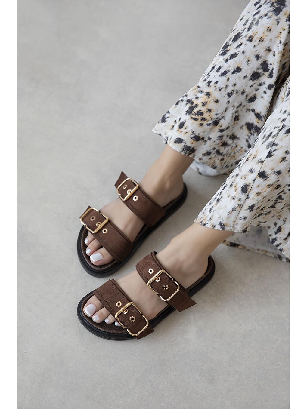 Kahverengi Gita Kadın Toka Detay Günlük Konfor Süet Terlik Kahve-1