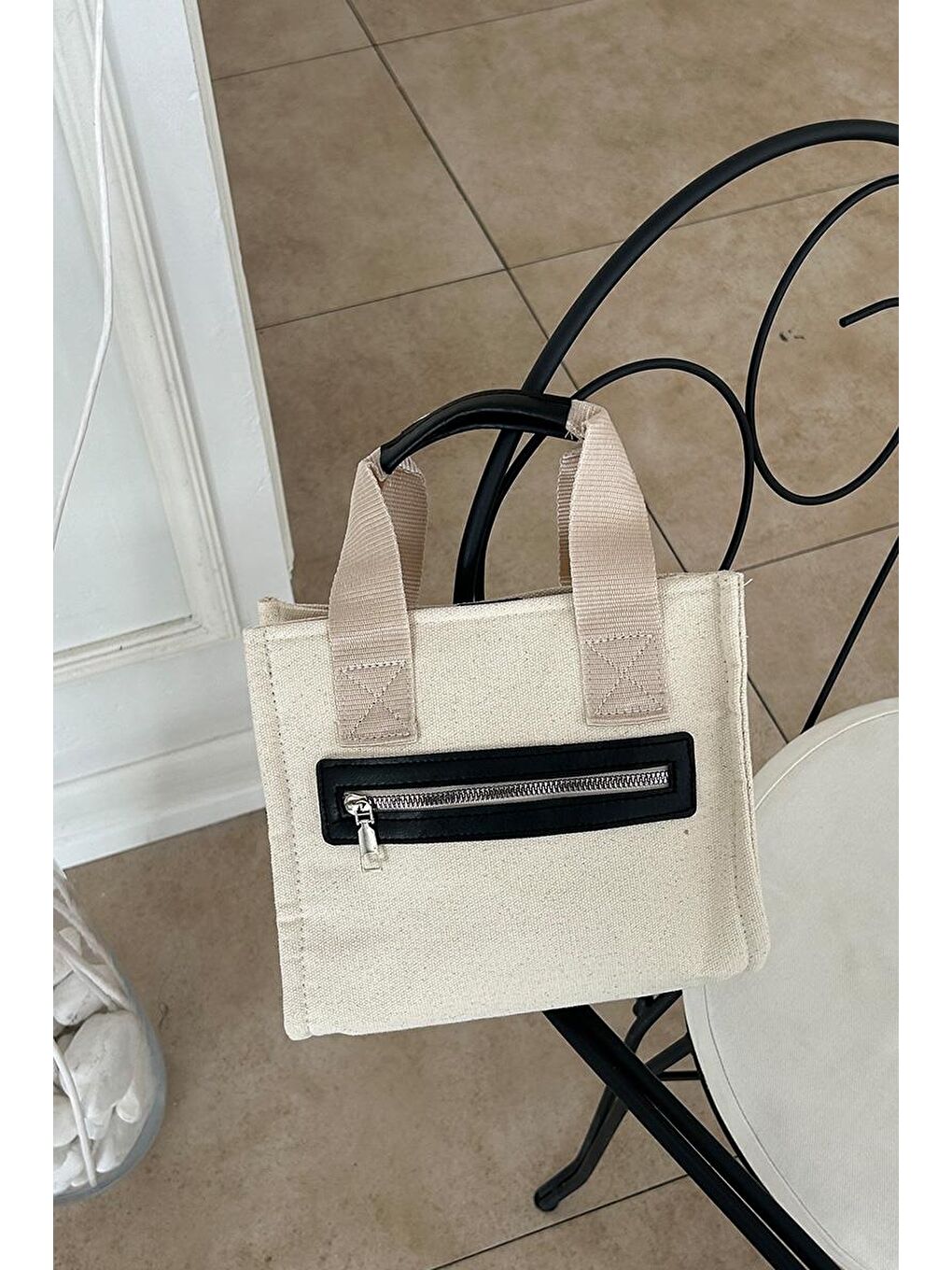 Jade Garnili Kanvas Çapraz Çanta Siyah-4