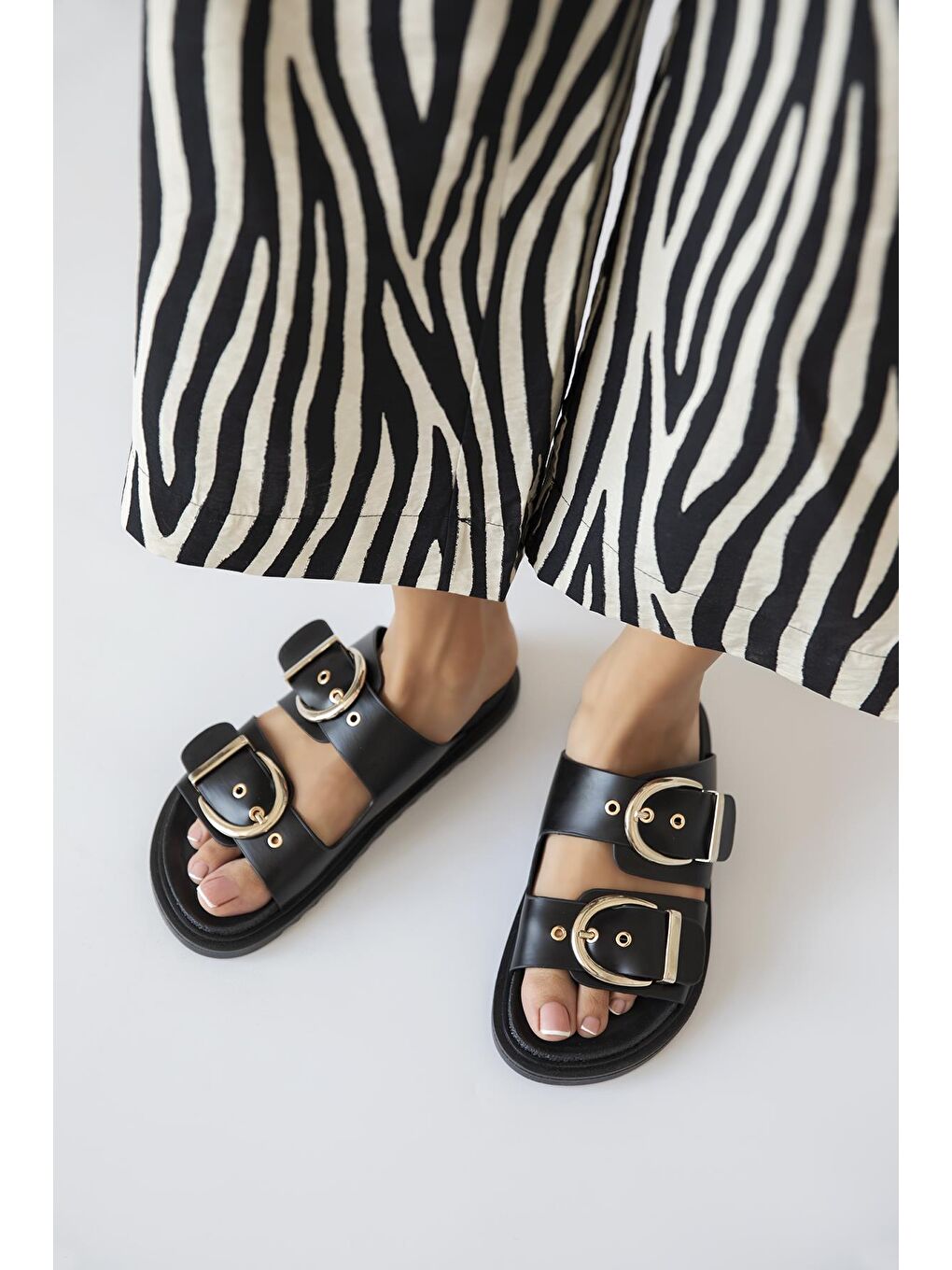 Forster  Kadın  Toka  Detay  Günlük  Konfor Terlik Siyah-1