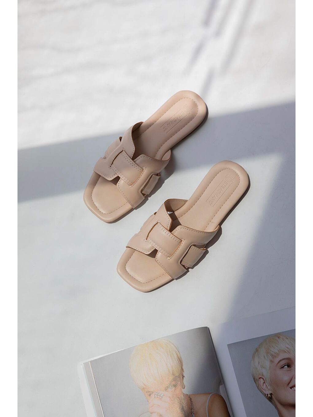 Huxx Kadın Tek Bant Günlük Deri Terlik Bej-1