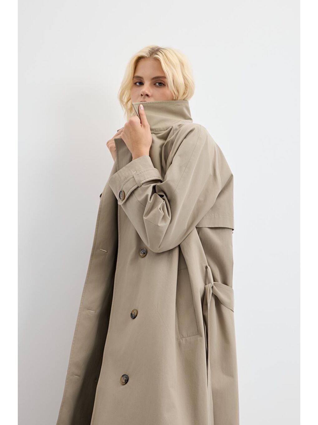 Kruvaze Yaka Astarlı Uzun Trençkot Açık Yeşil-5