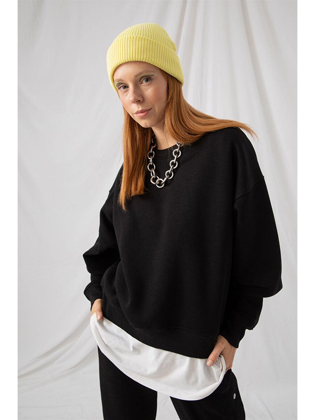 Kadın Vibe Oversize Siyah Sweatshirt-1