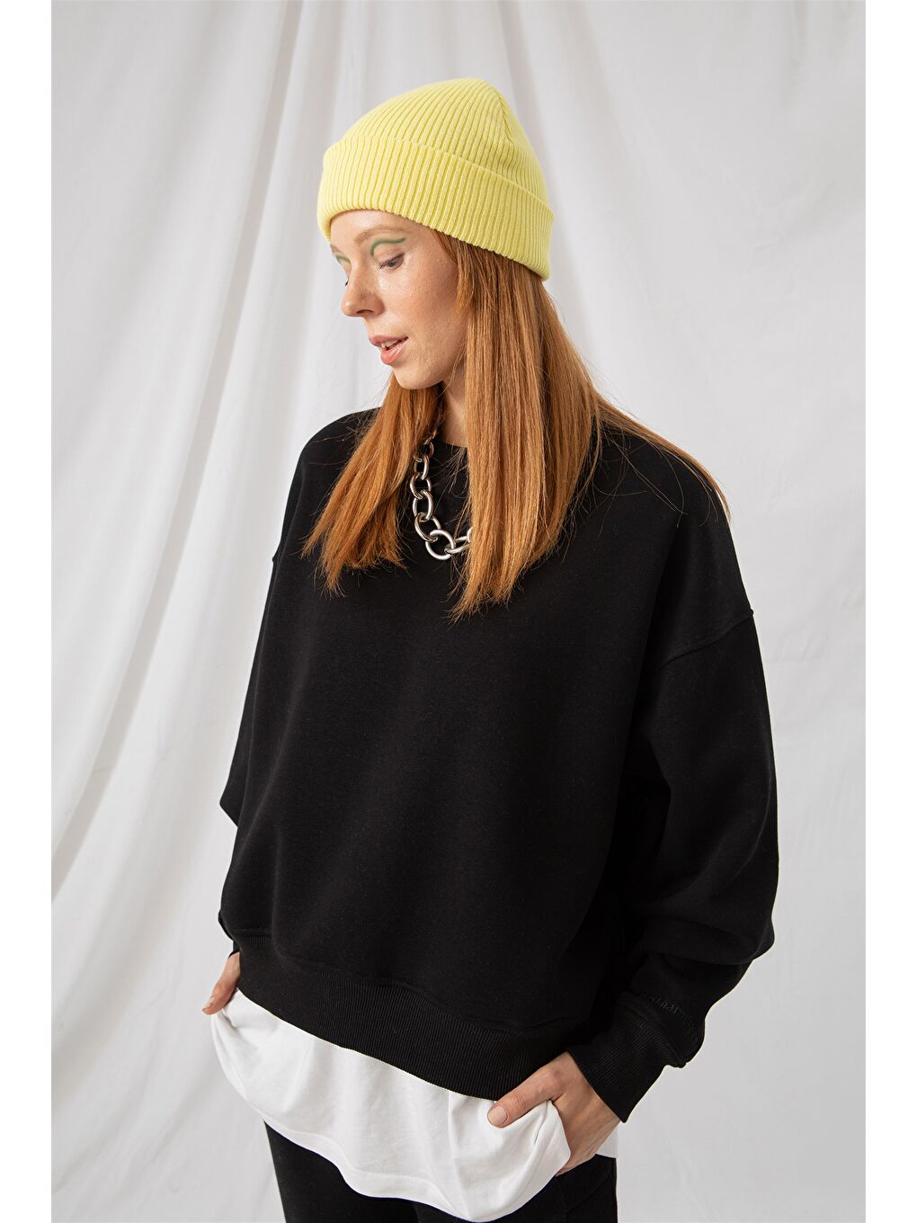 Kadın Vibe Oversize Siyah Sweatshirt-3
