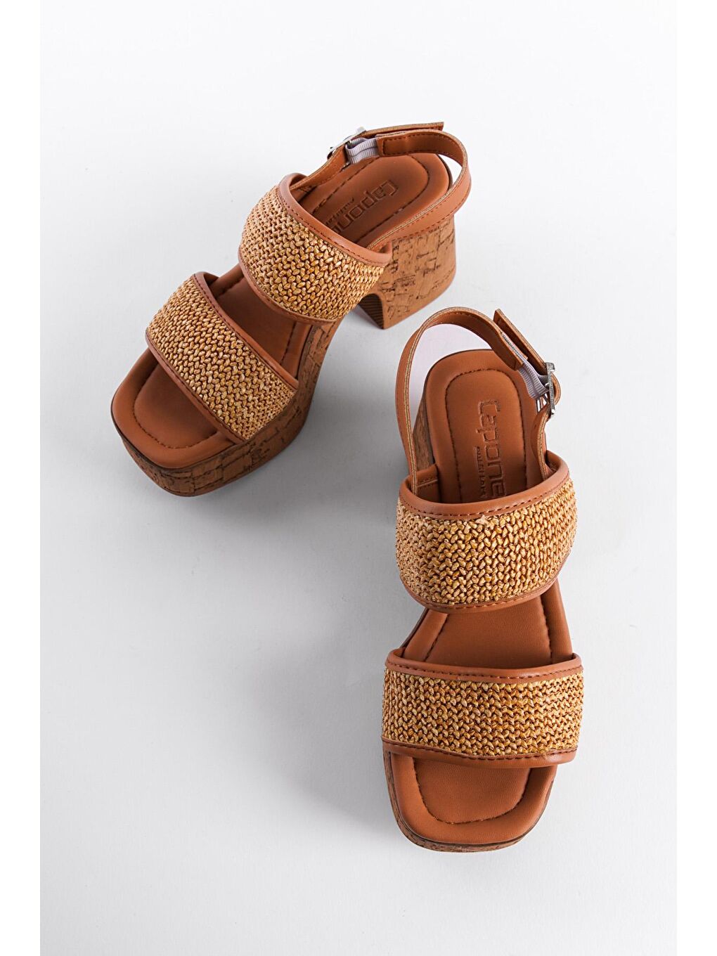 Kahverengi Mantar Platform Tabanlı Hasır Çift Bantlı Kadın Sandalet-1