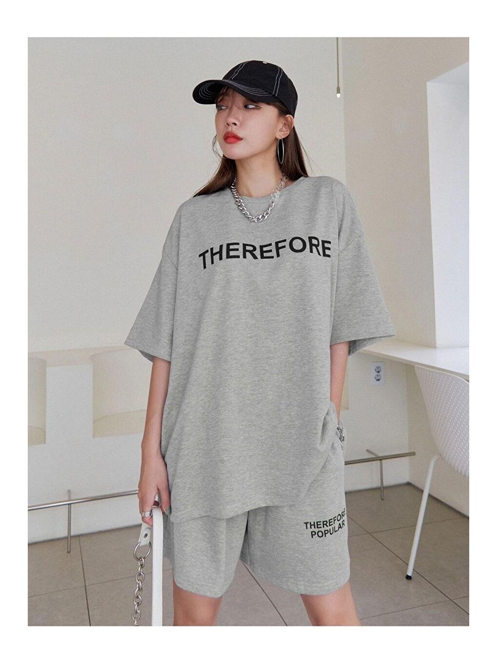 Trendseninle Gri Kadın Gri Therefore Baskılı Oversize Şortlu Takım - 6