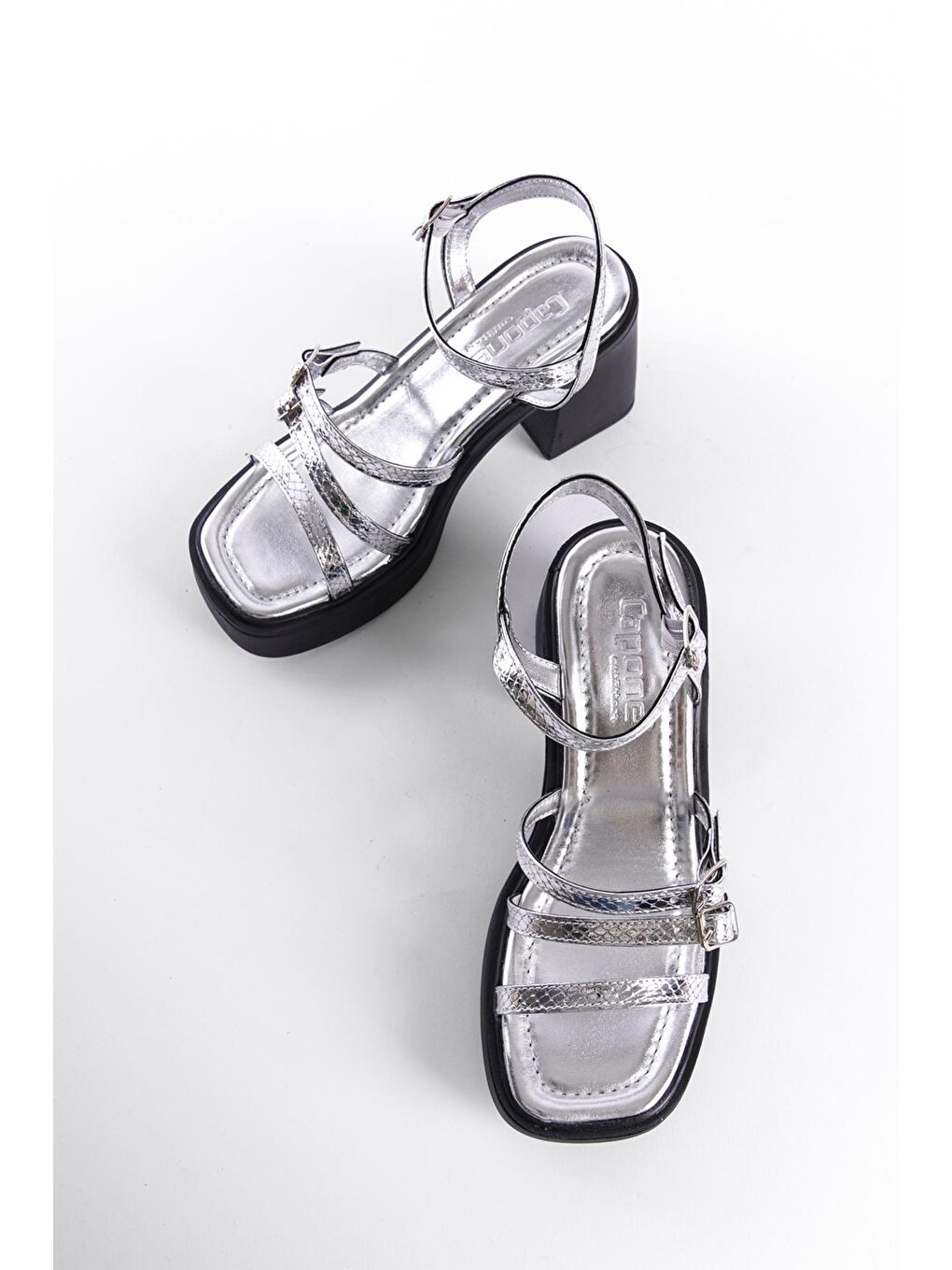 Gri Platform Tokalı Kadın Sandalet