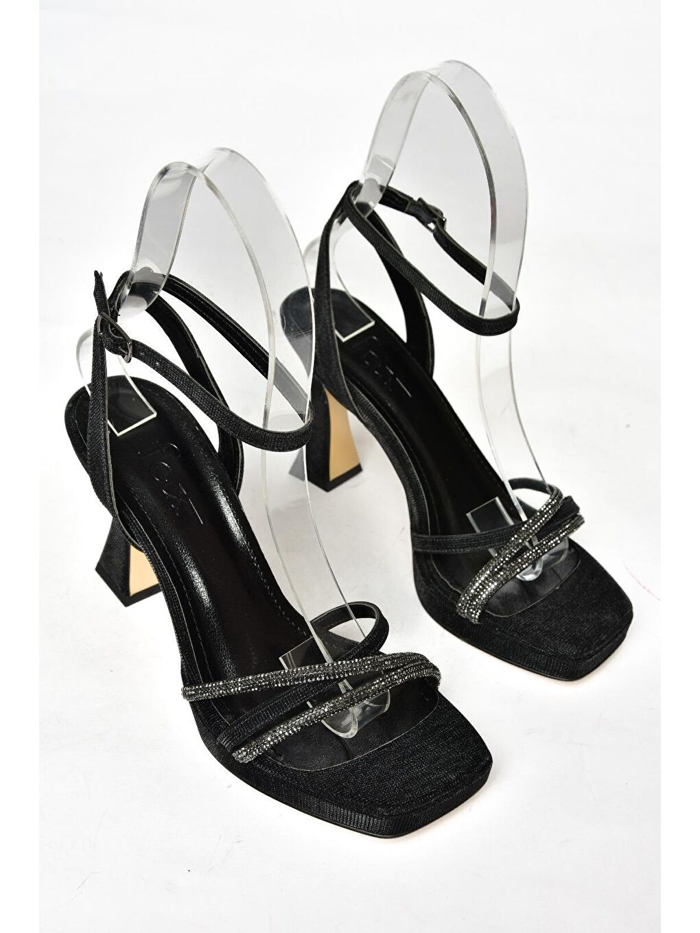 S5693125 Siyah Kadın Topuklu Ayakkabı-1